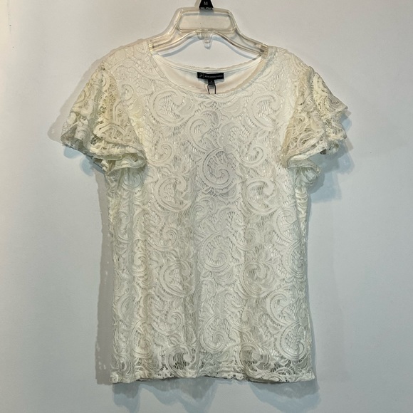 Adrianna Papell Tops - ADRIANA PAPEL TOP OFF WHITE SIZE M